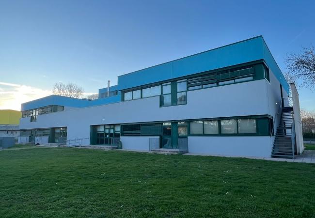 1965424Scuola-Primaria---Edmondo-De-Amicis.jpg