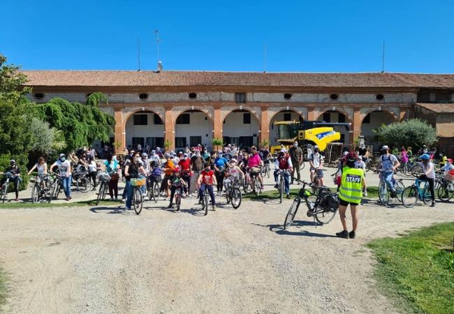 Biciclettata---sosta-a-Fattoria-Meneghesso---Tribano.jpg