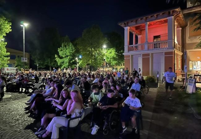 Pubblico-serata-22-07-2023-evento--Tribano-Borgo-Music-Festival.jpg